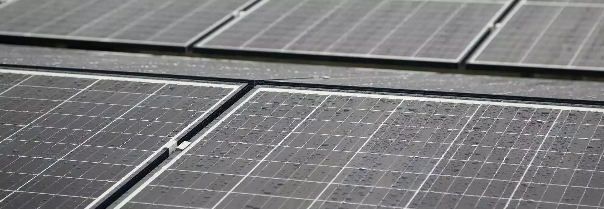 Migliori pannelli solari per aziende: guida 2025